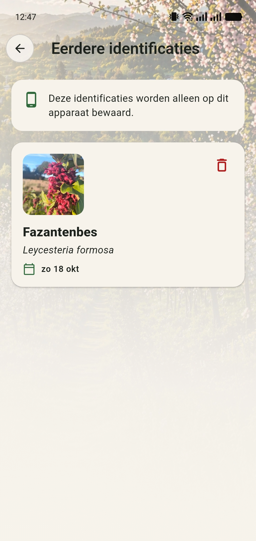 Eerdere identificaties met een bewaarde Fazantenbes en de melding dat gegevens op dit apparaat worden bewaard