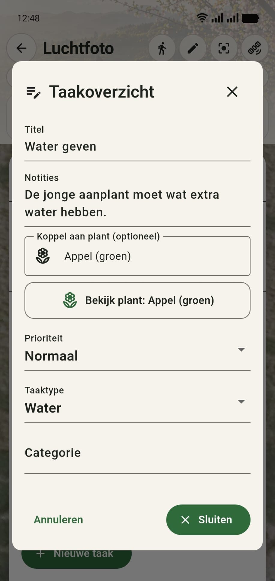 GreenPlot taakoverzicht met taak Water geven, notities, normale prioriteit, taaktype Water en koppeling aan Appel groen